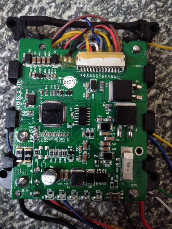ELEKTRONIKA BATERIJE ELEKTRIČNOG SKUTERA