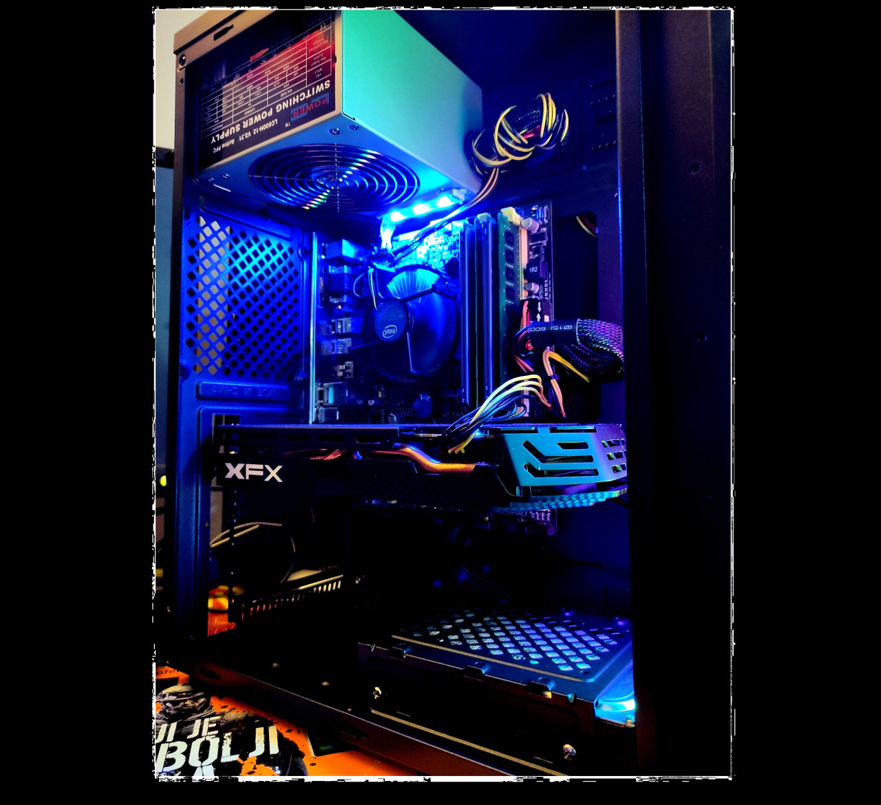 GAMING PC Ati RX 8GB 16GB RAM 1TB HDD FORZA 5