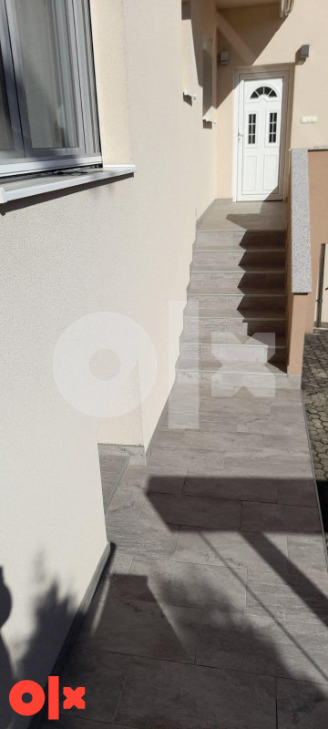 Porodicna Kuća Prnjavor 320m2 (LAZINA VODA) 12