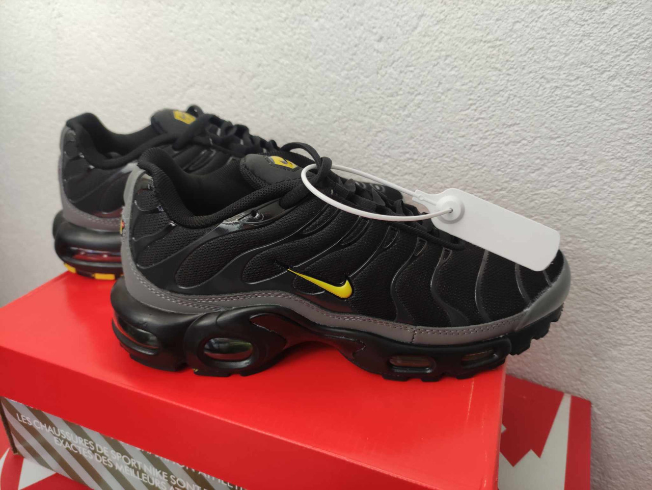 batman air max plus