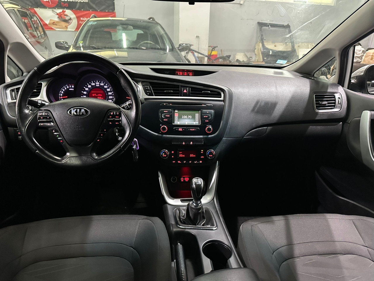KIA CEED 1.4 DOHC, 2017 GOD,1 VLASNIK, REGISTROVANA