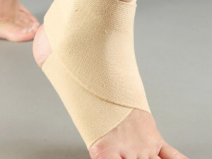 Steznik za skočni zglob