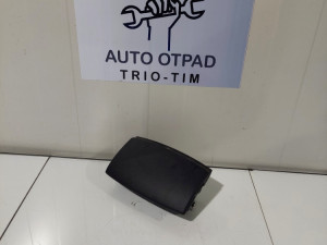 Pepeljara audi a4 b7 8e0857951m