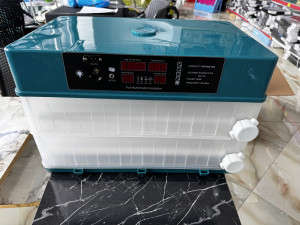 Inkubator automatski