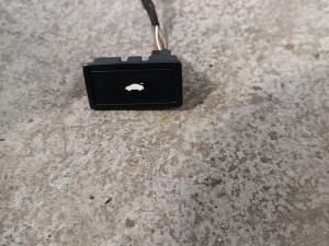 Prekidac  dugme gepeka Audi a6 a4 Q5 3d0959831d