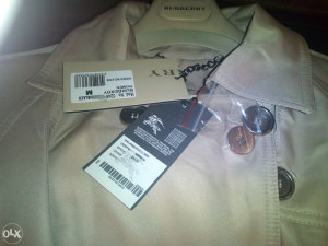 BURBERRY MANTIL AKCIJA 5 DANA 350KM 062 101 500