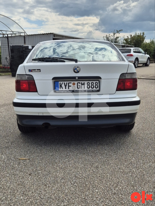 BMW 316i compact