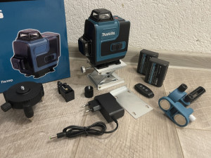 MAKITA Građevinski Laser za nivelaciju 4D 16 linija Digitalni