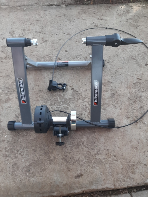 Trenazer BIKEMATE sa regulatorom opterećenja