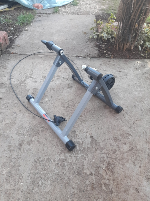 Trenazer BIKEMATE sa regulatorom opterećenja