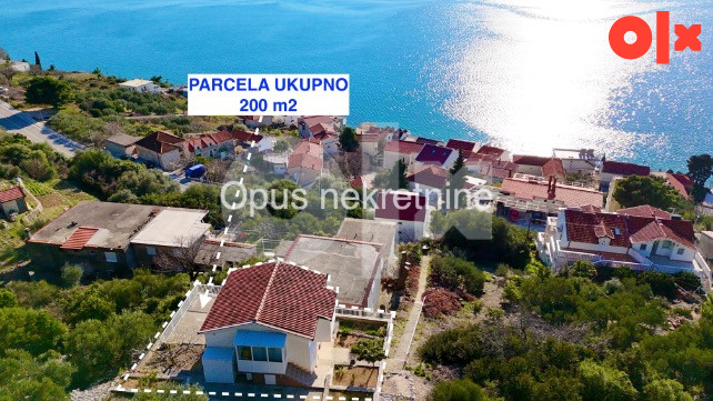 BRIST, MAKARSKA- kuća s dva apartmana – pohled 2