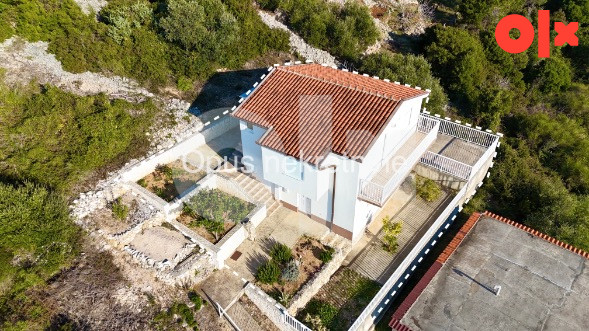 BRIST, MAKARSKA- kuća s dva apartmana – pohled 5