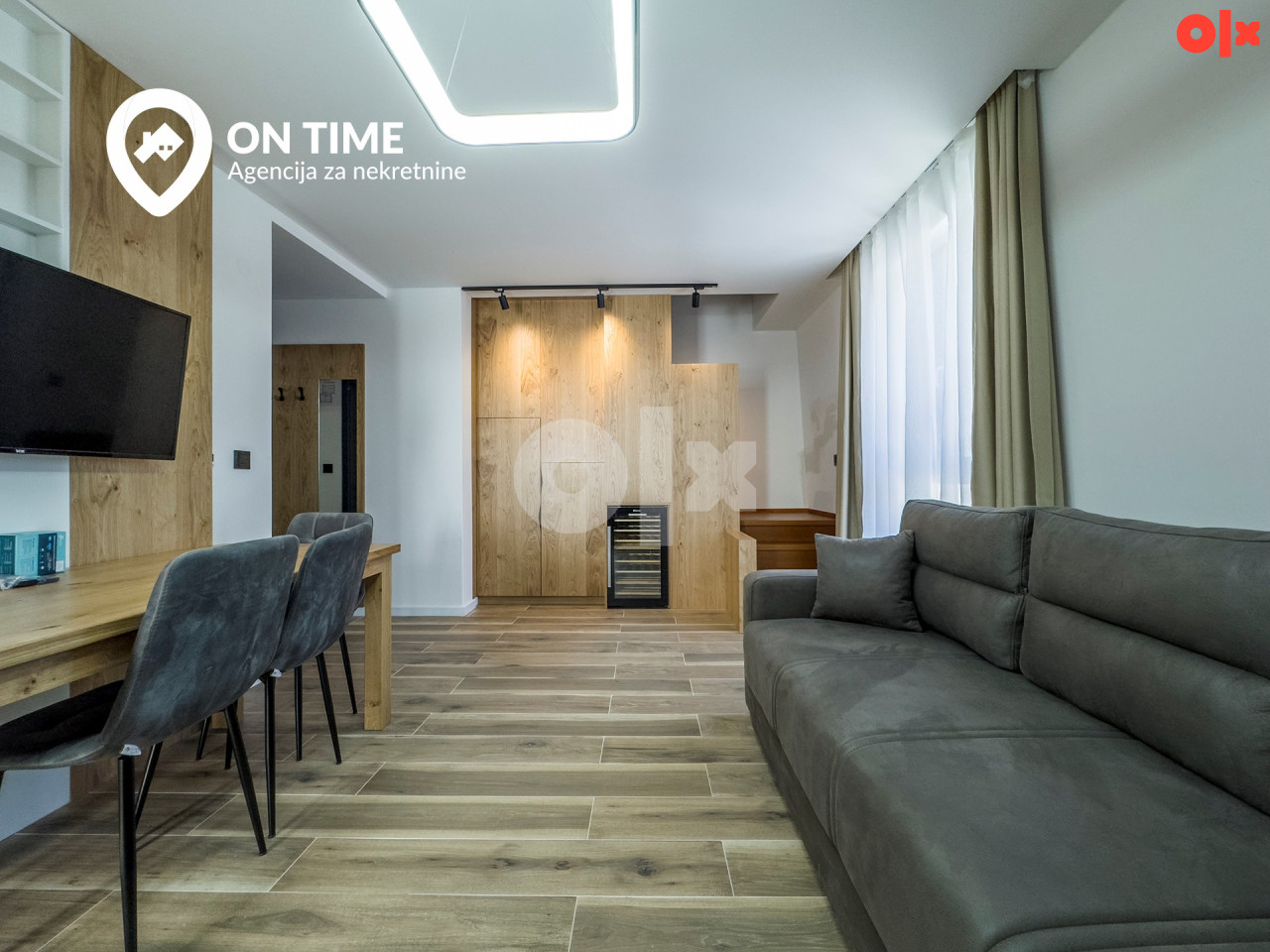 ON TIME prodaje: Apartman, četverosoban, Jahorina 16