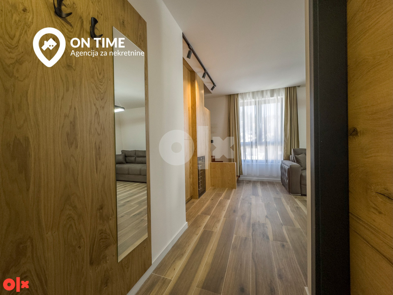 ON TIME prodaje: Apartman, četverosoban, Jahorina 19