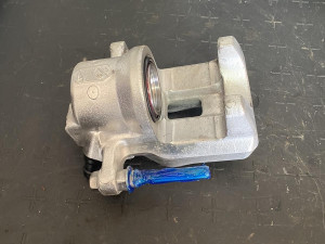 Kočiona kliješta TOYOTA RAV 4 zadnja desna