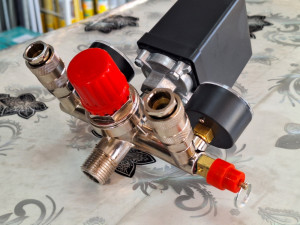 TLAČNA SKLOPKA DVA IZLAZA - DUPLA - ZA KOMPRESOR MONOFAZNA