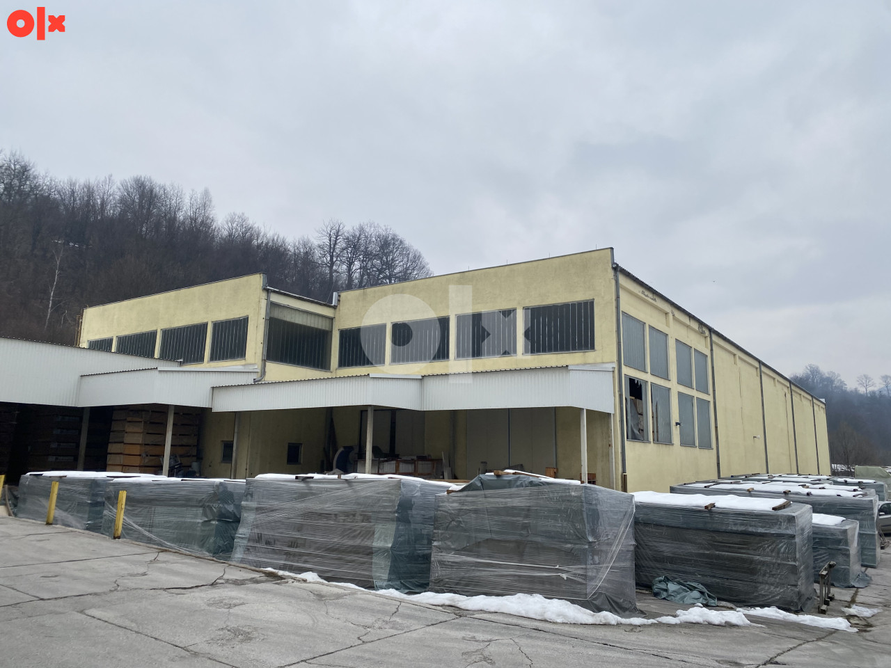 Poslovni prostor objekat skladiste hala Hadžići 2300m2 PRODAJA, I