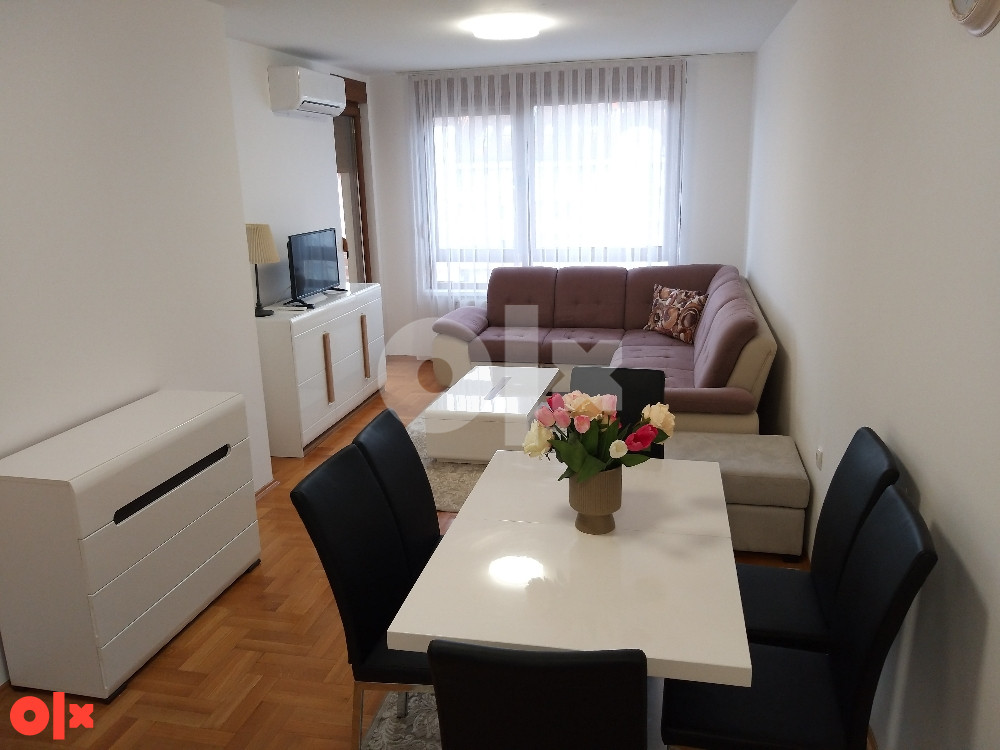 Stan na dan Banja Luka Bulevar Stepe Stepanovica 62m2 wifi