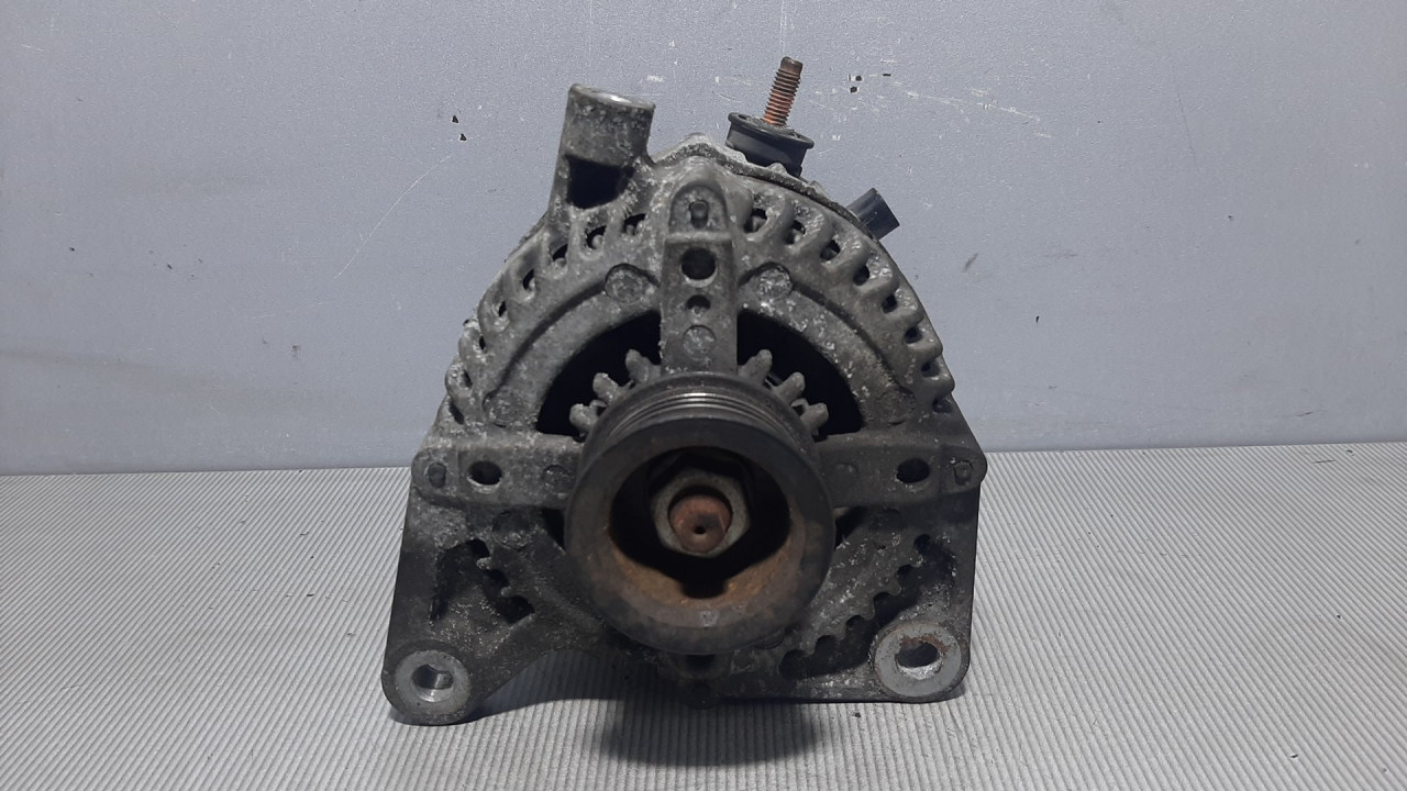 DIJELOVI ALTERNATOR VW ROUTAN > 08-13 04801304AC
