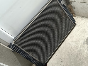 Hladnjak vode ulja Audi A6 C5 2.5 TDi Allroad Dijelovi