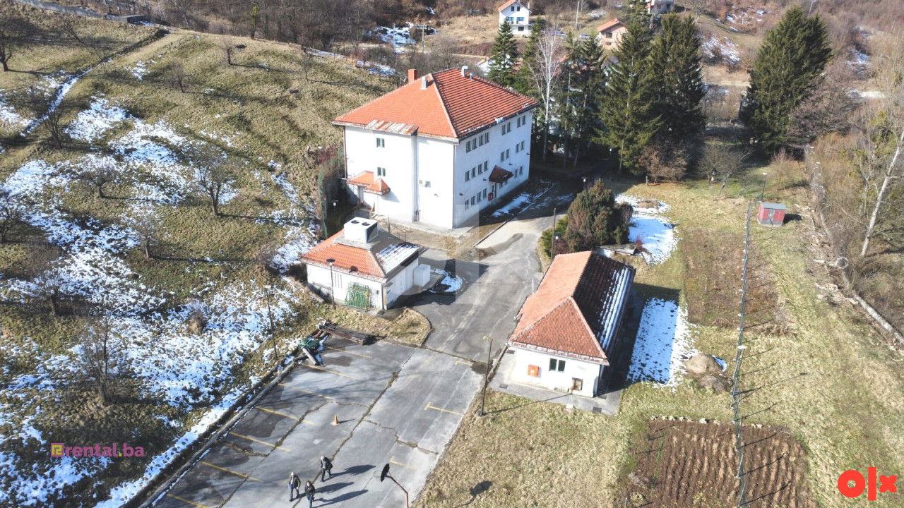 Poslovna zgrada 1000m2 Zemljište 10000m2 Prodaja Kobilja glava 10