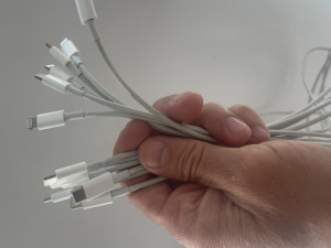 IPHONE APPLE KABAL ORIGINAL 60KM