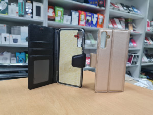 PREKLOPNA MASKA ZA SAMSUNG A24 ZLATNA I CRNA