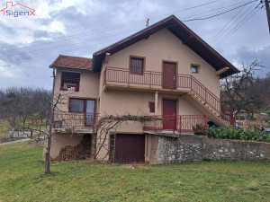 SIGENX prodaje: Kuća sa zemljištem / Gornji Kotorac