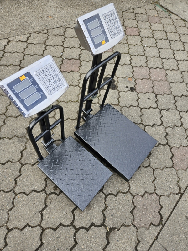 VAGA DIGITALNA VAGE 300KG I 200KG SA NASLONOM