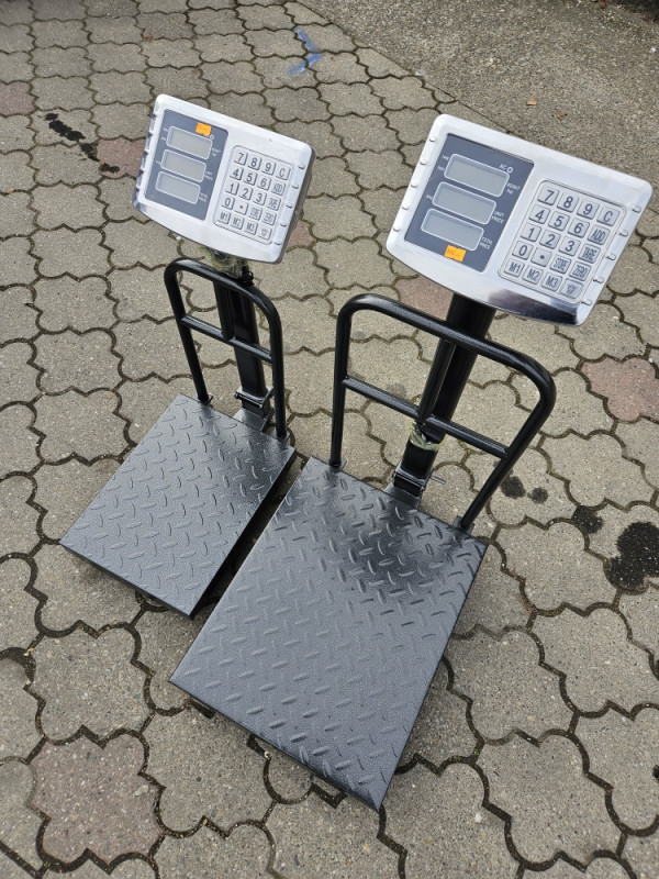 VAGA DIGITALNA VAGE 300KG I 200KG SA NASLONOM