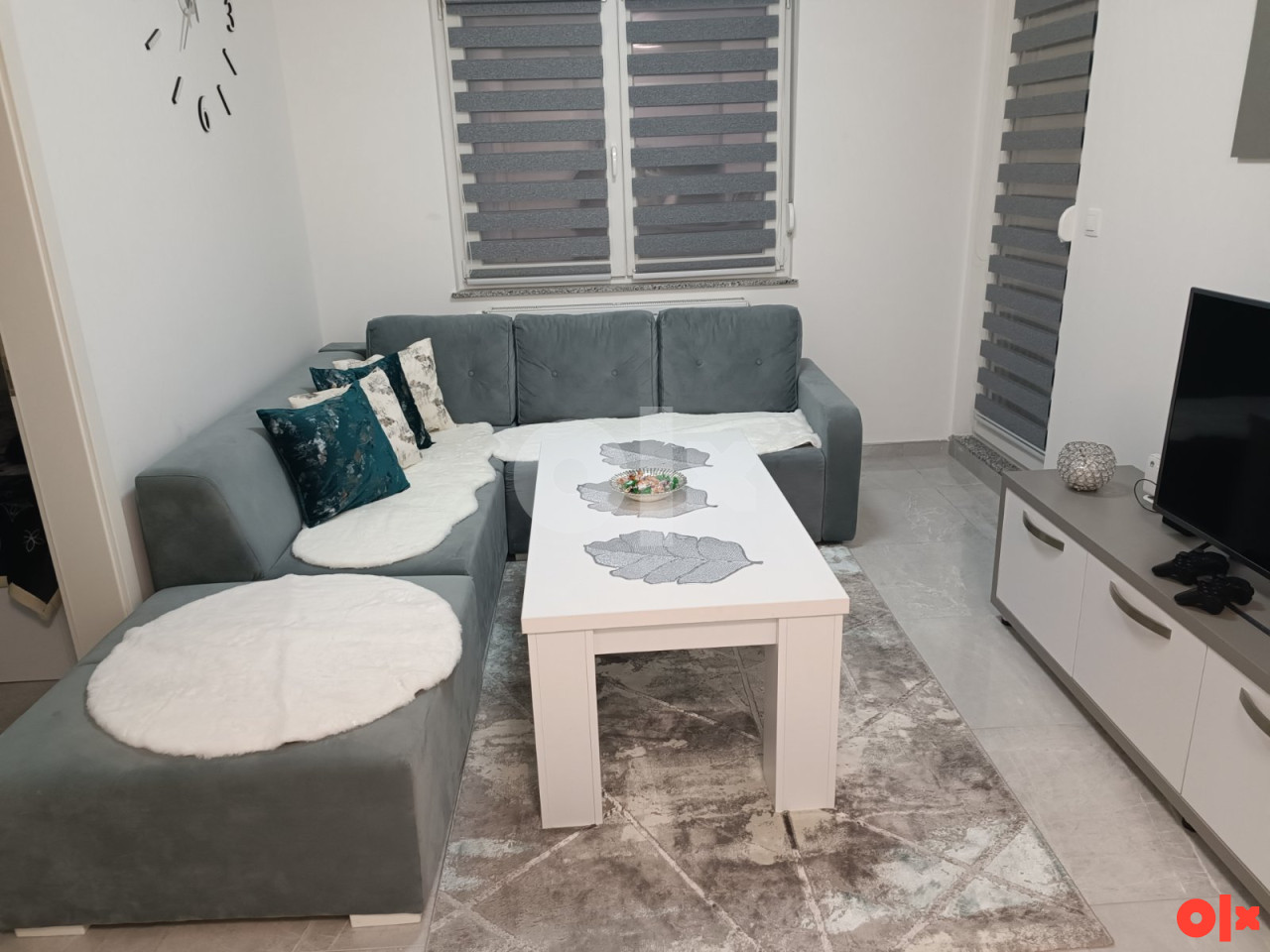 Stan Srebrenik 40m2 3
