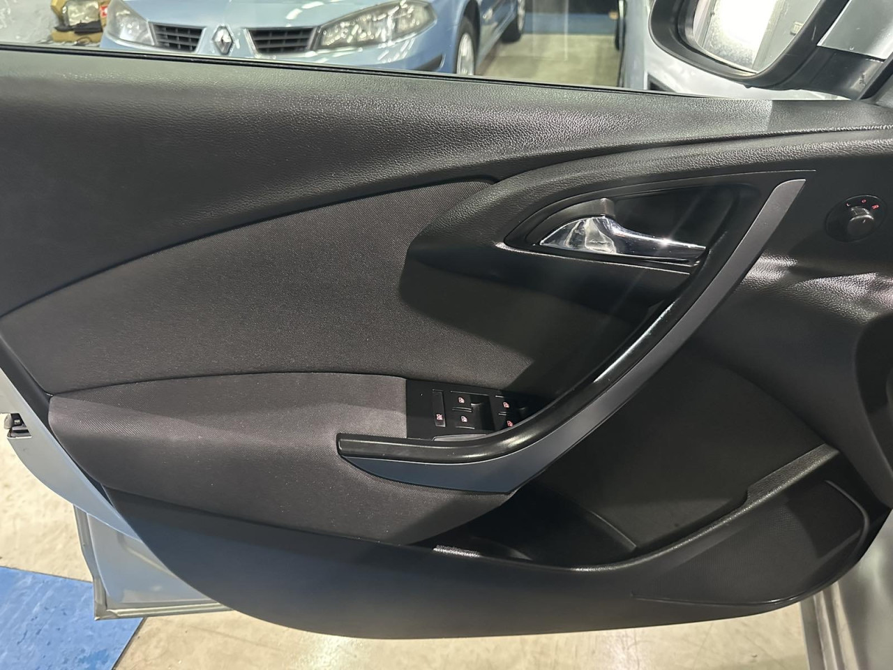 OPEL ASTRA J 1.6i, 2016 GODINA , 1 VLASNIK, REGISTROVAN