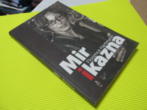 Mir i kazna, Florence Hartmann