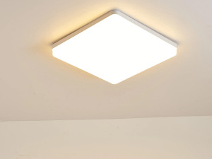 LED PLAFONJERKA KVADRATNA 18W CCT IP65