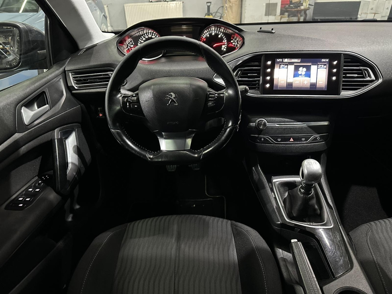 PEUGEOT 308 SW 1.6 HDI , 2017 GODINA, NAVIGACIJA