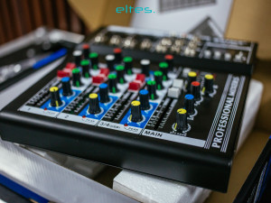 Bluetooth mikseta sa efektima 4 kanala