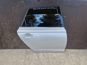 Zadnja desna vrata Audi A6 4G karavan 2011-2017 god BROJ BOJE LX7