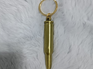 Privjesak za kljuceve metak