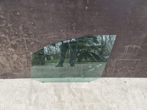 Prednje lijevo staklo vrata VW Caddy 2003-2010 god