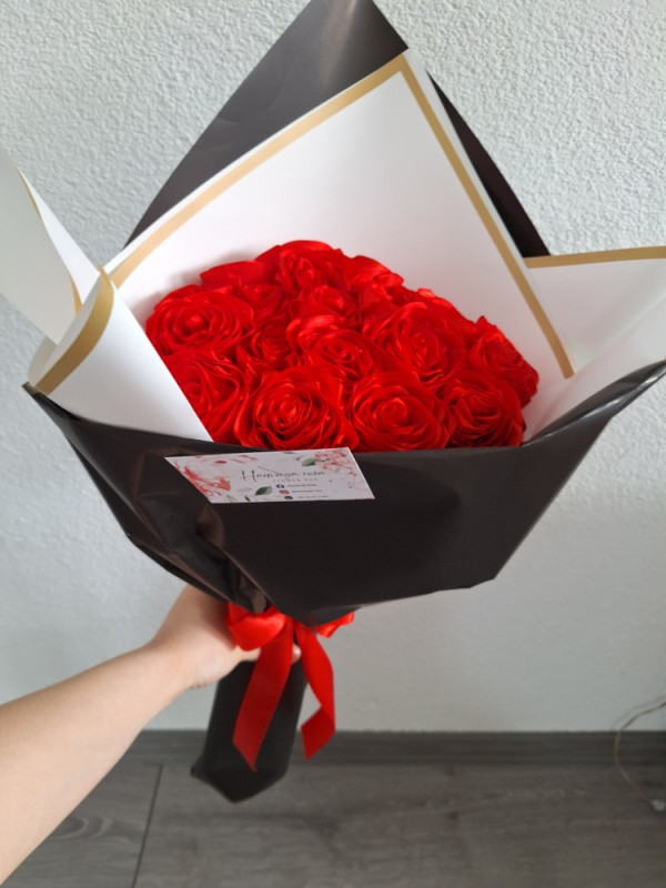 8 MART POKLON BUKET RUŽA OSMI MART