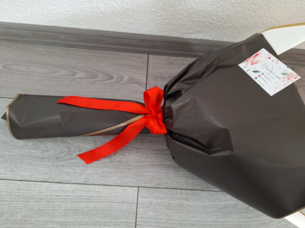 8 MART POKLON BUKET RUŽA OSMI MART