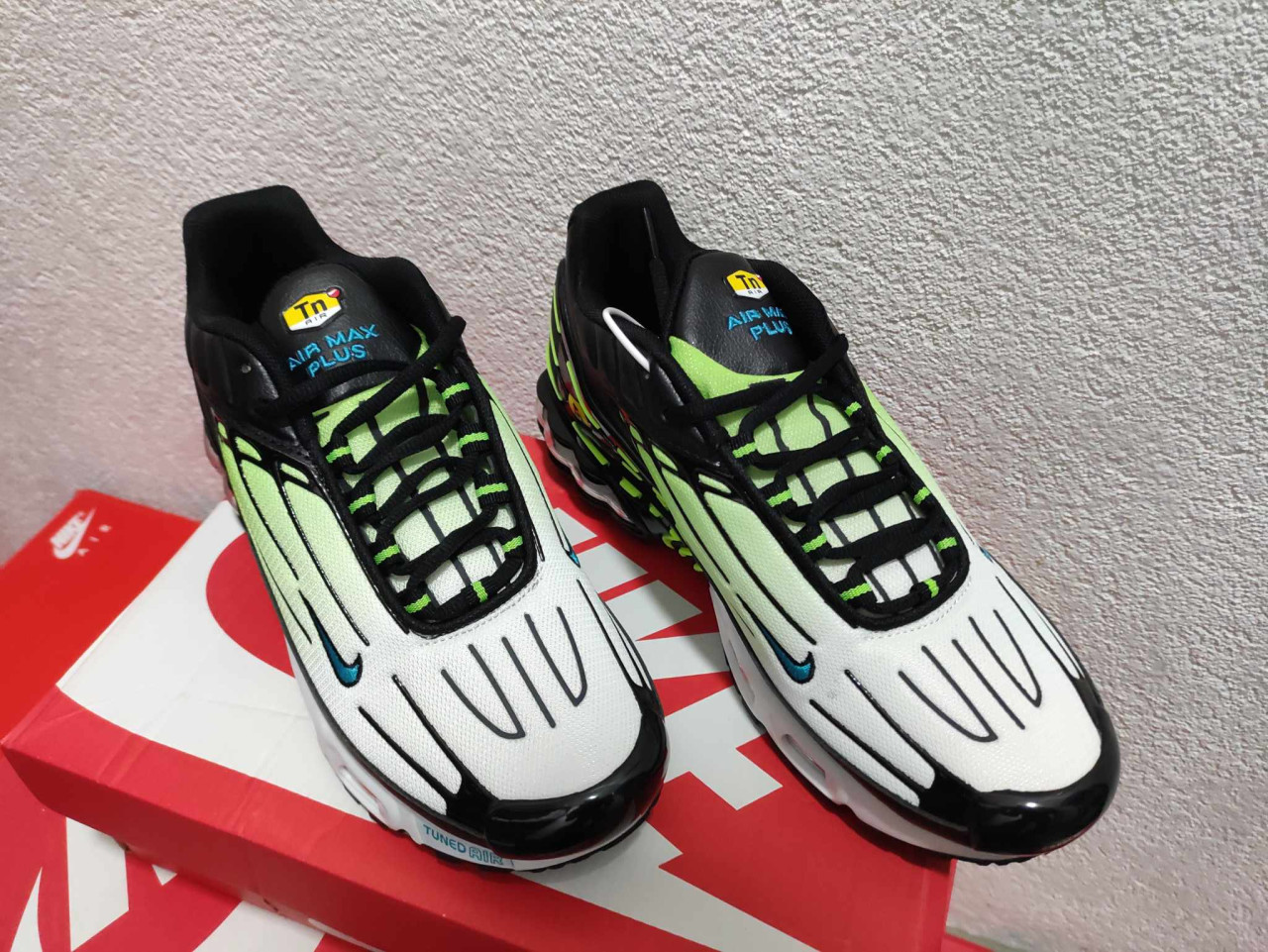 air max plus 3 ghost green