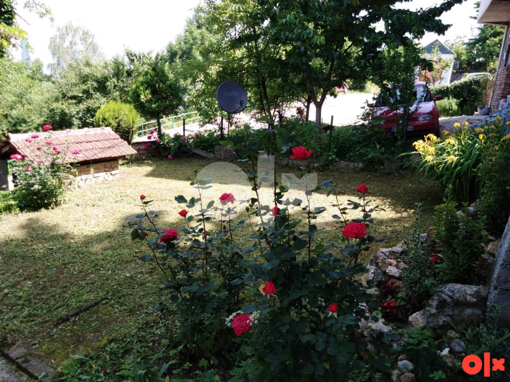 Kuća  - Novo Sarajevo 300 m i  basta 700m iznad OHR 5
