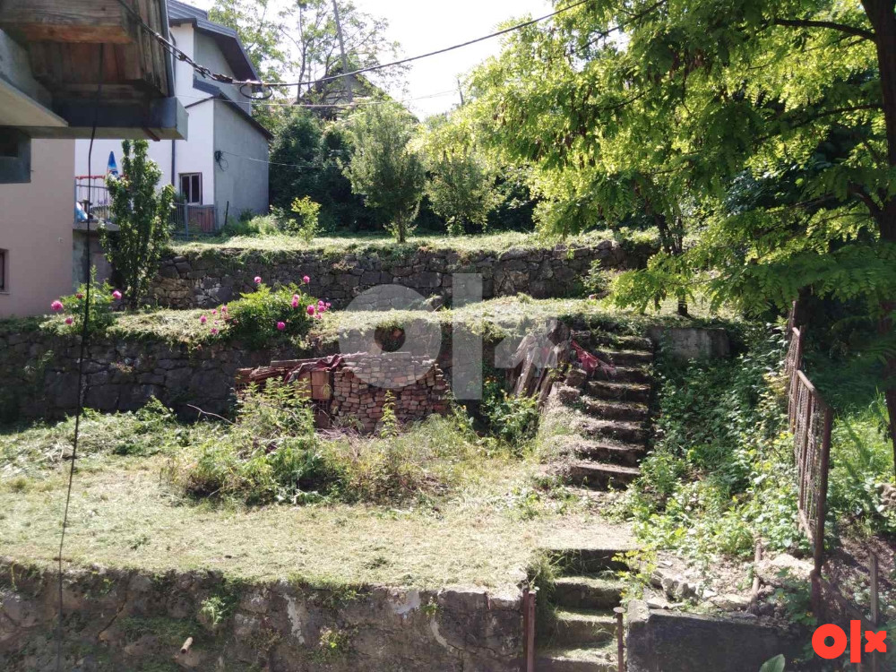 Kuća  - Novo Sarajevo 300 m i  basta 700m iznad OHR 9