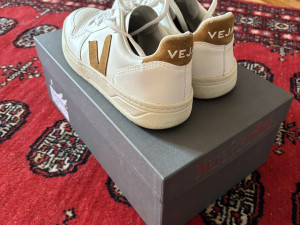 Veja unisex tene 41 broj