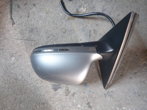 LIJEVI RETROVIZOR AUDI A4 B8 2009 god