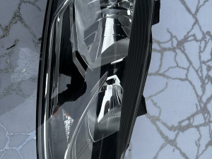 Golf 7.5 desni far 6C1941006B