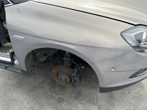 Blatobran desni lijevi Lancia Delta 2013 (fotografija 13)