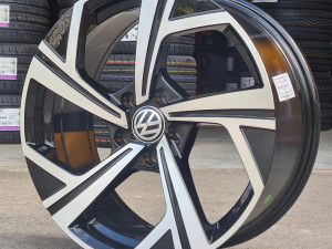 Alu feluge felge VW 17 5x112 7.5J ET42 57.1