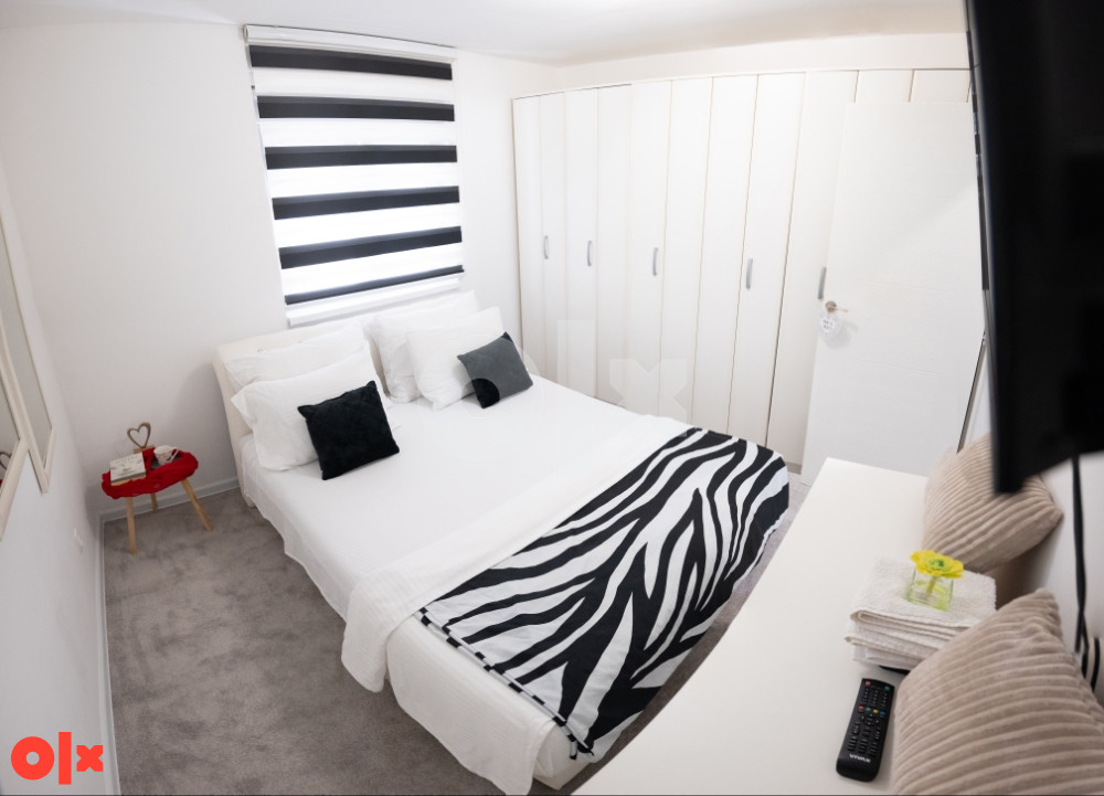 Stan na dan (cijeli apartman) - Grandeur Apartment/Parking 6